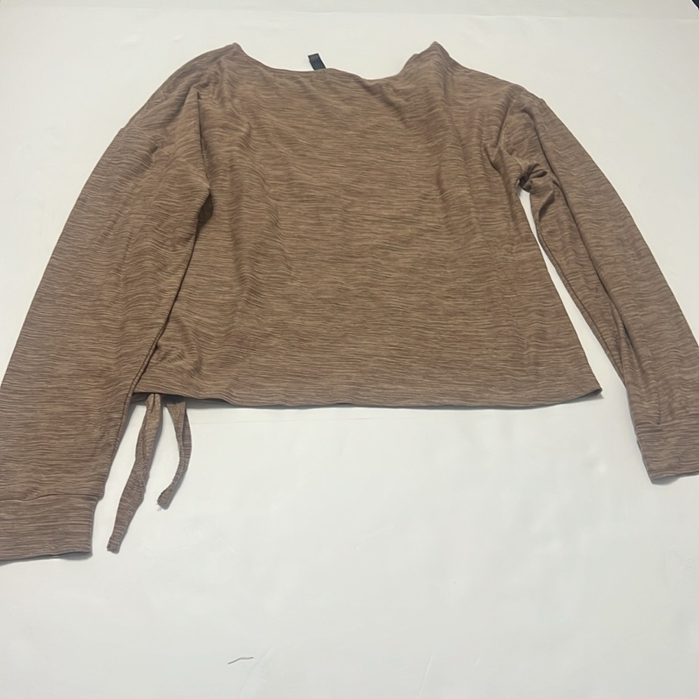 Kyodan women’s Athletic Long Sleep Top Size Medium - Picture 4 of 5